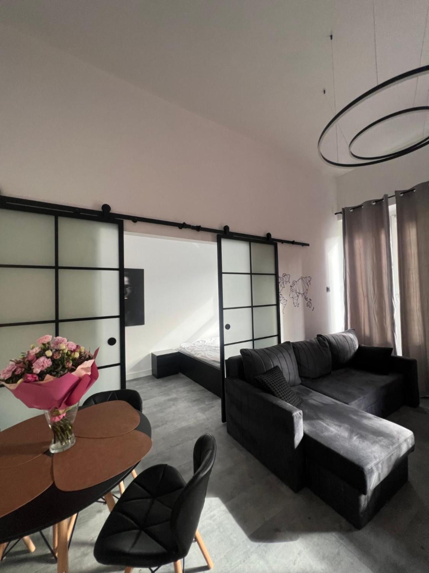 Loft W Centrum Z Jacuzzi Wrocław Exterior foto