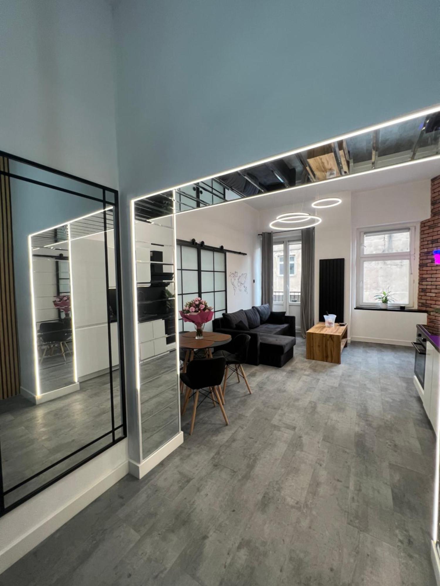 Loft W Centrum Z Jacuzzi Wrocław Exterior foto